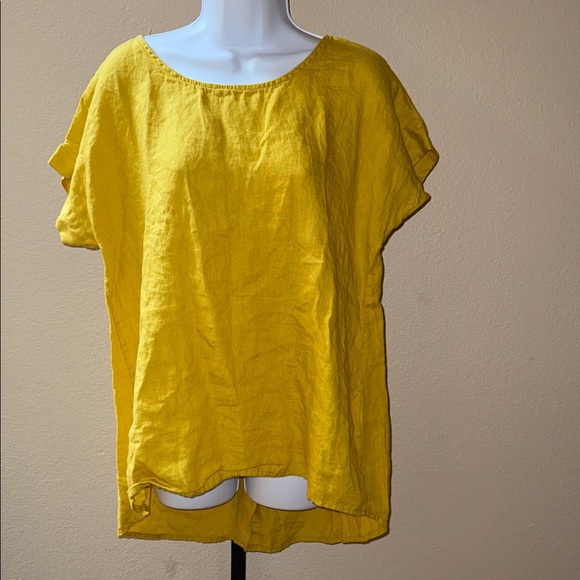 Terzo Millennio Tops - Terzo Millenno Gold Yellow Women's High Low Button Back Linen Top Women’s Size S